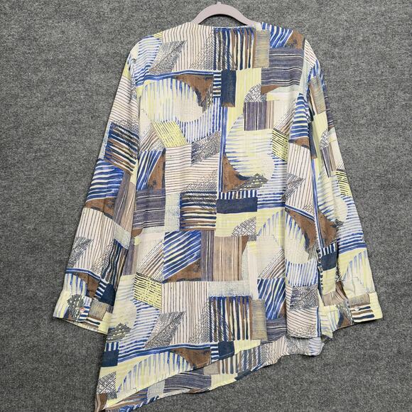 Chico's Size 3 Linear Lines Ali Top Tan Popover Asymmetrical Hem Roll Tab Sleeve - Picture 3 of 8